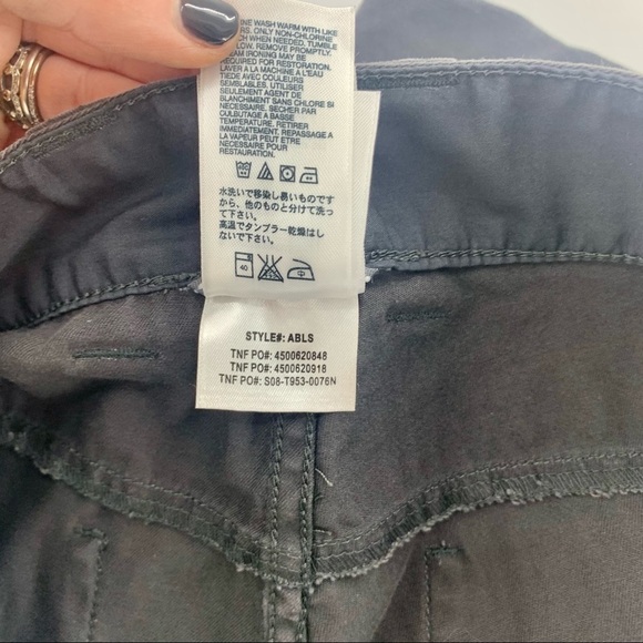 Men’s The North Face Gray Flat Front Chino Pants - Picture 9 of 11